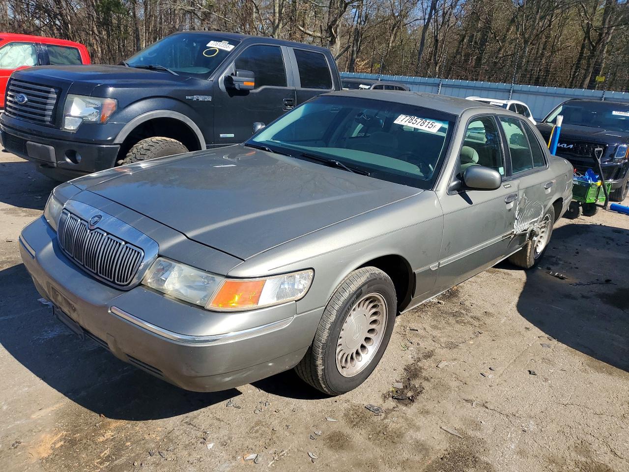 MERCURY GRAND MARQUIS 2000