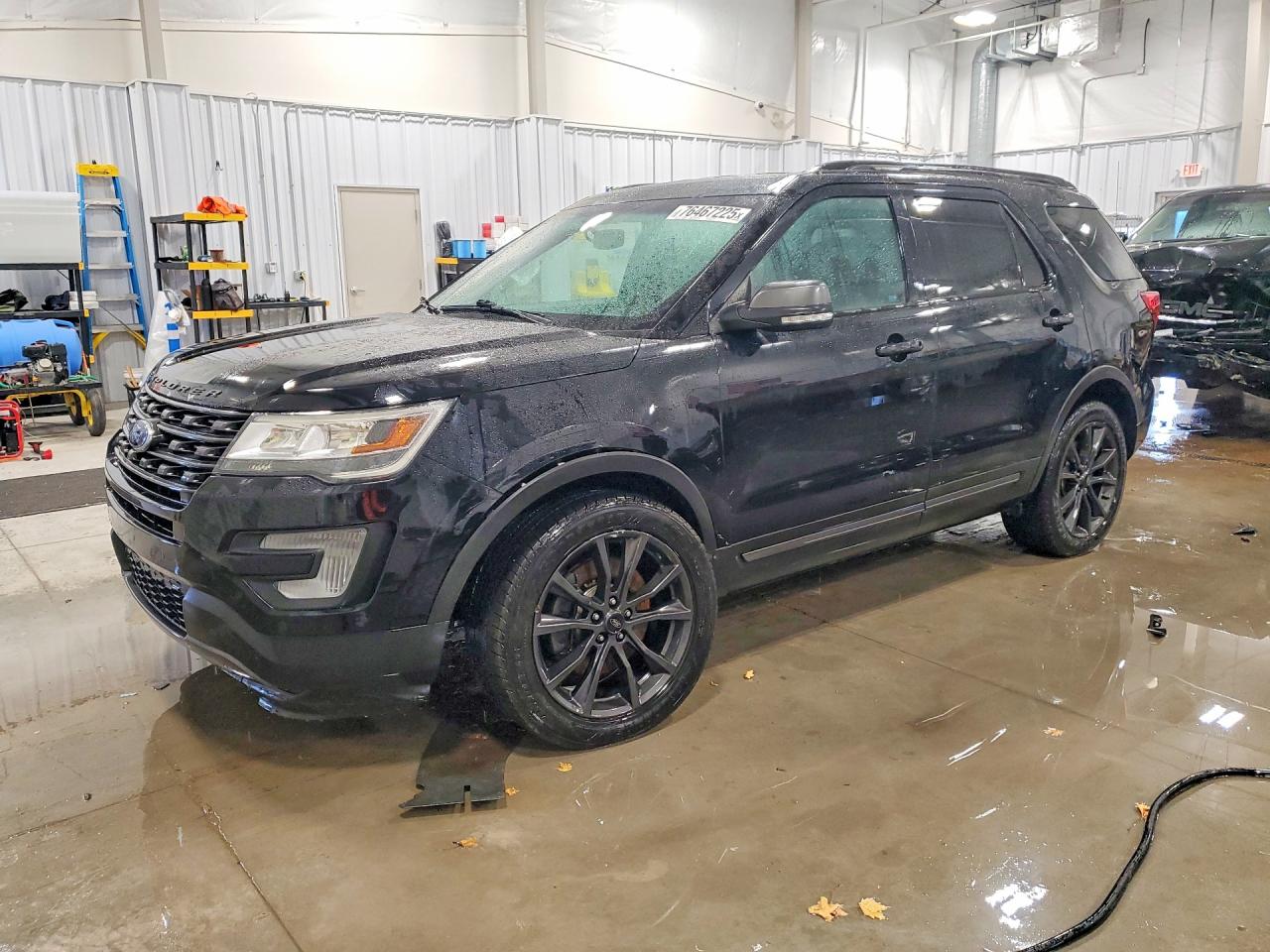 FORD EXPLORER 2017