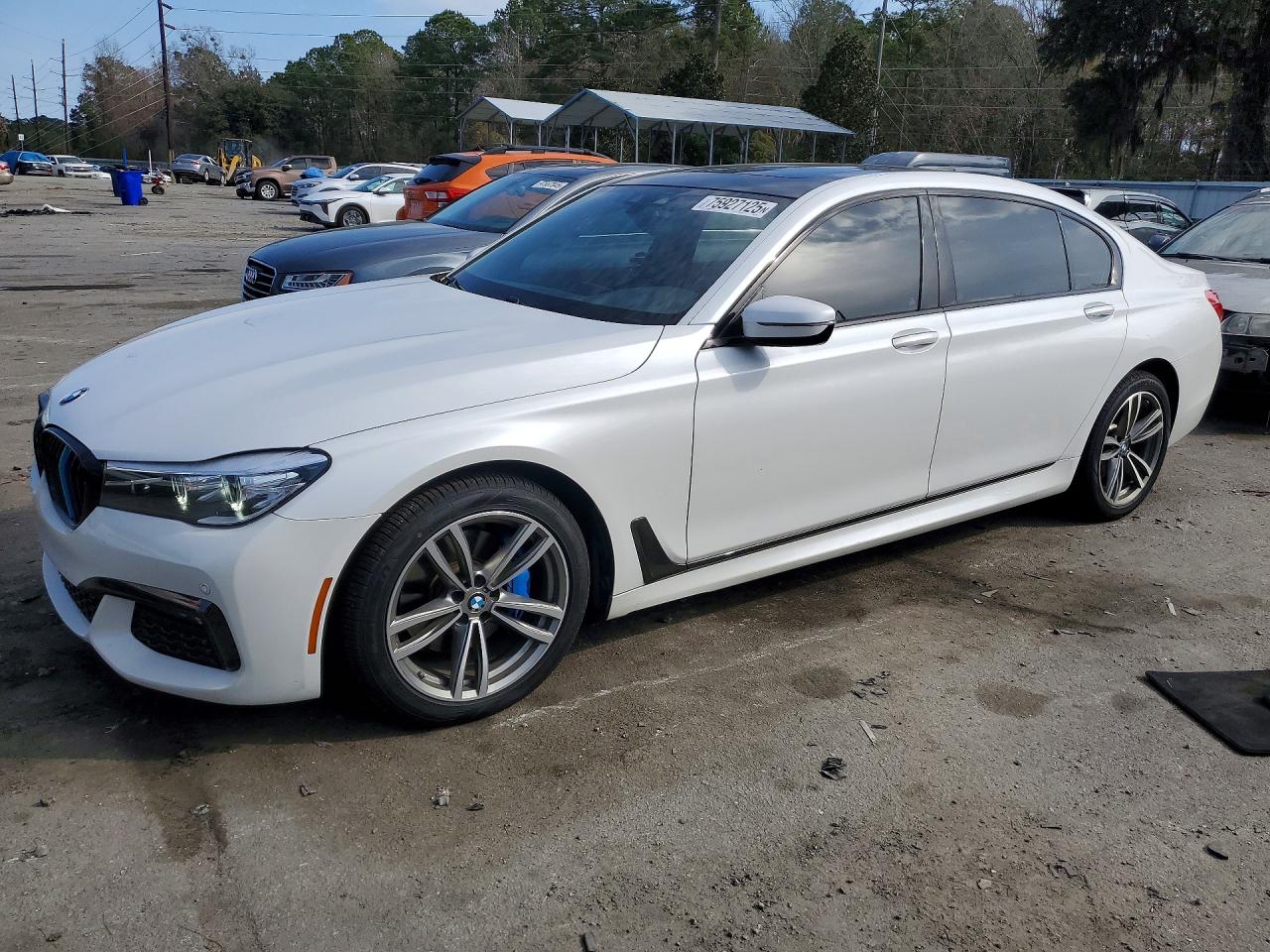 BMW 740 2019