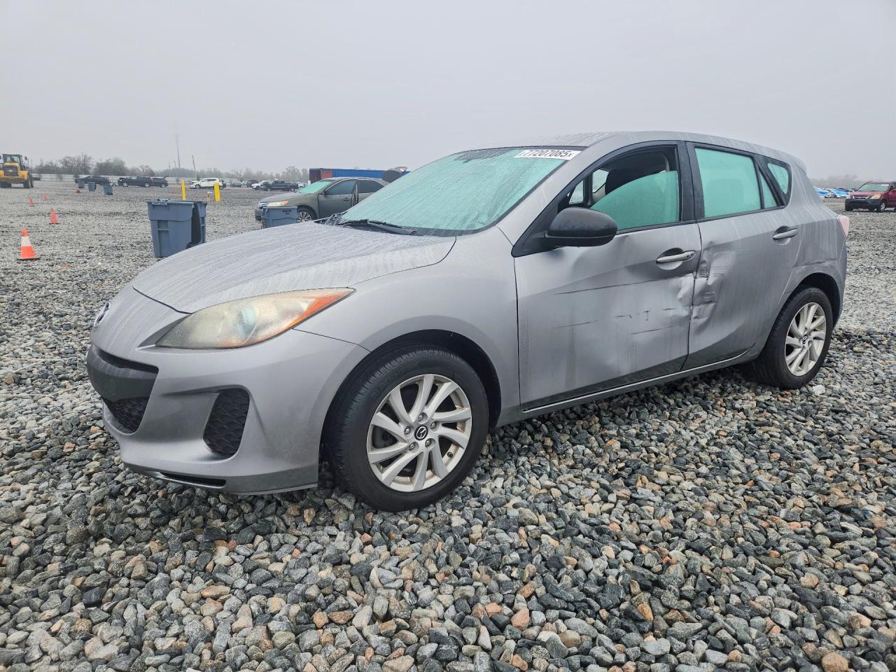 MAZDA 3 2013