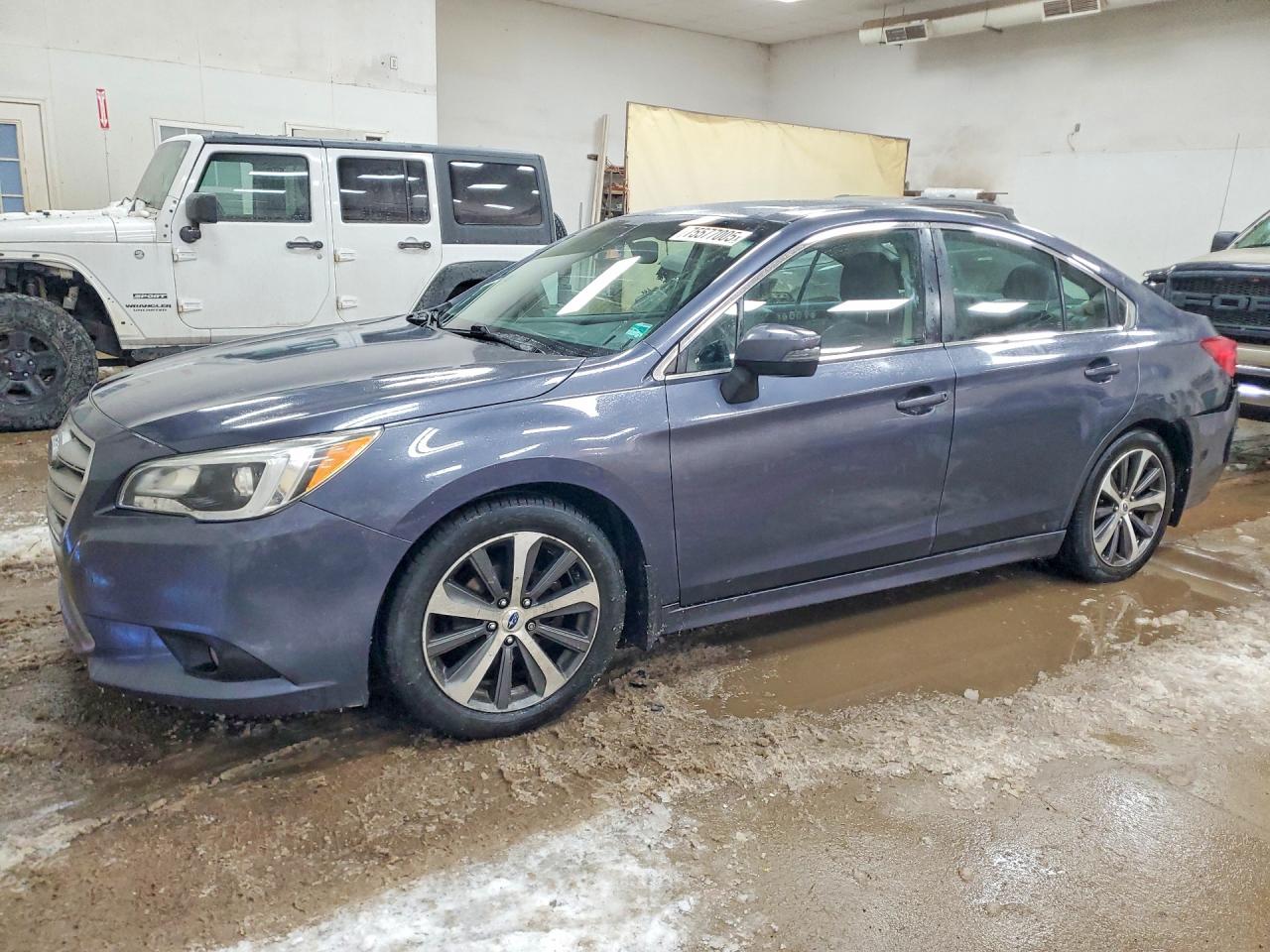 SUBARU LEGACY 2015