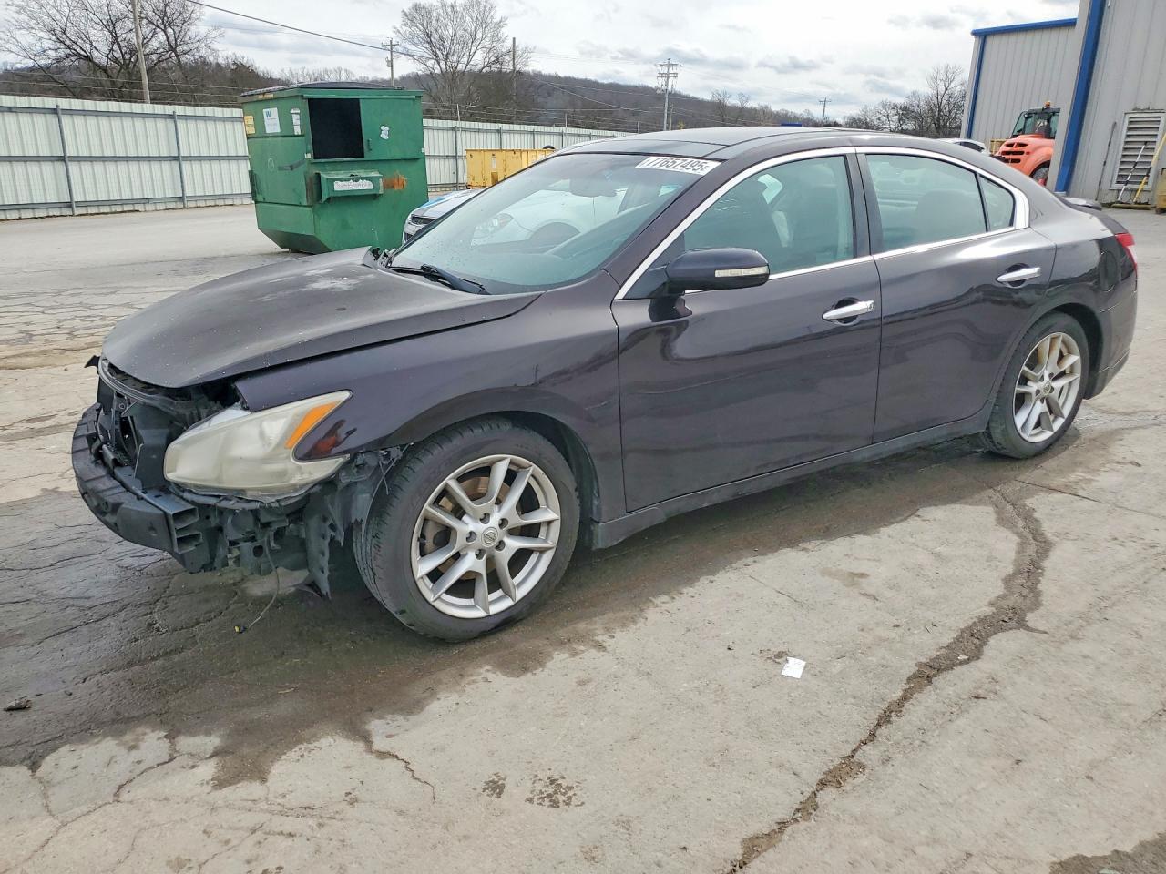 NISSAN MAXIMA 2011