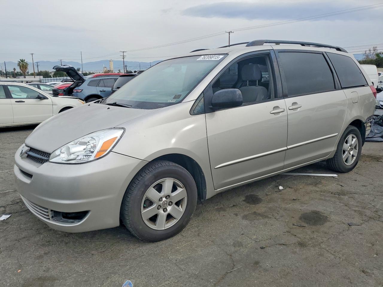 TOYOTA SIENNA 2005