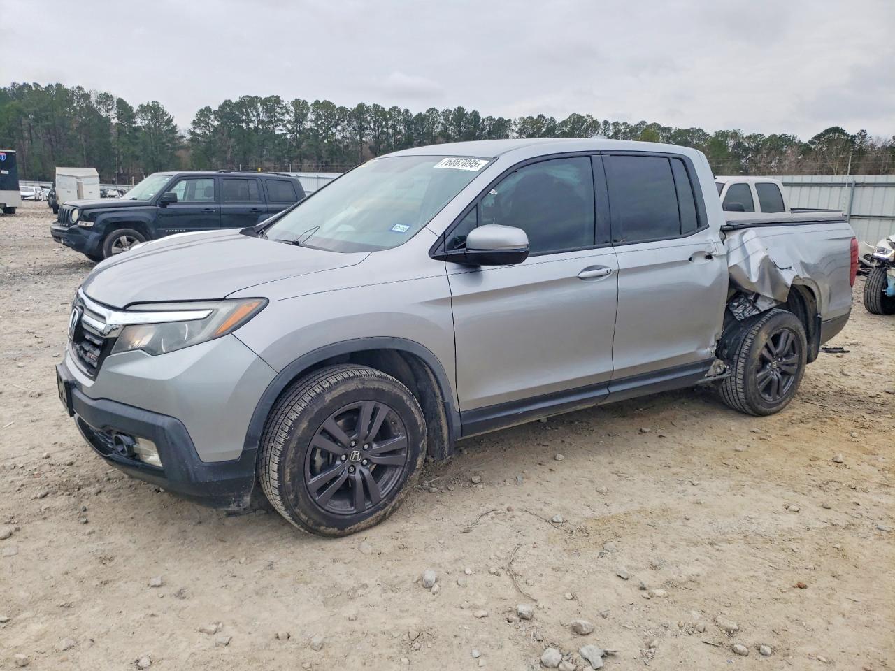 HONDA RIDGELINE 2019
