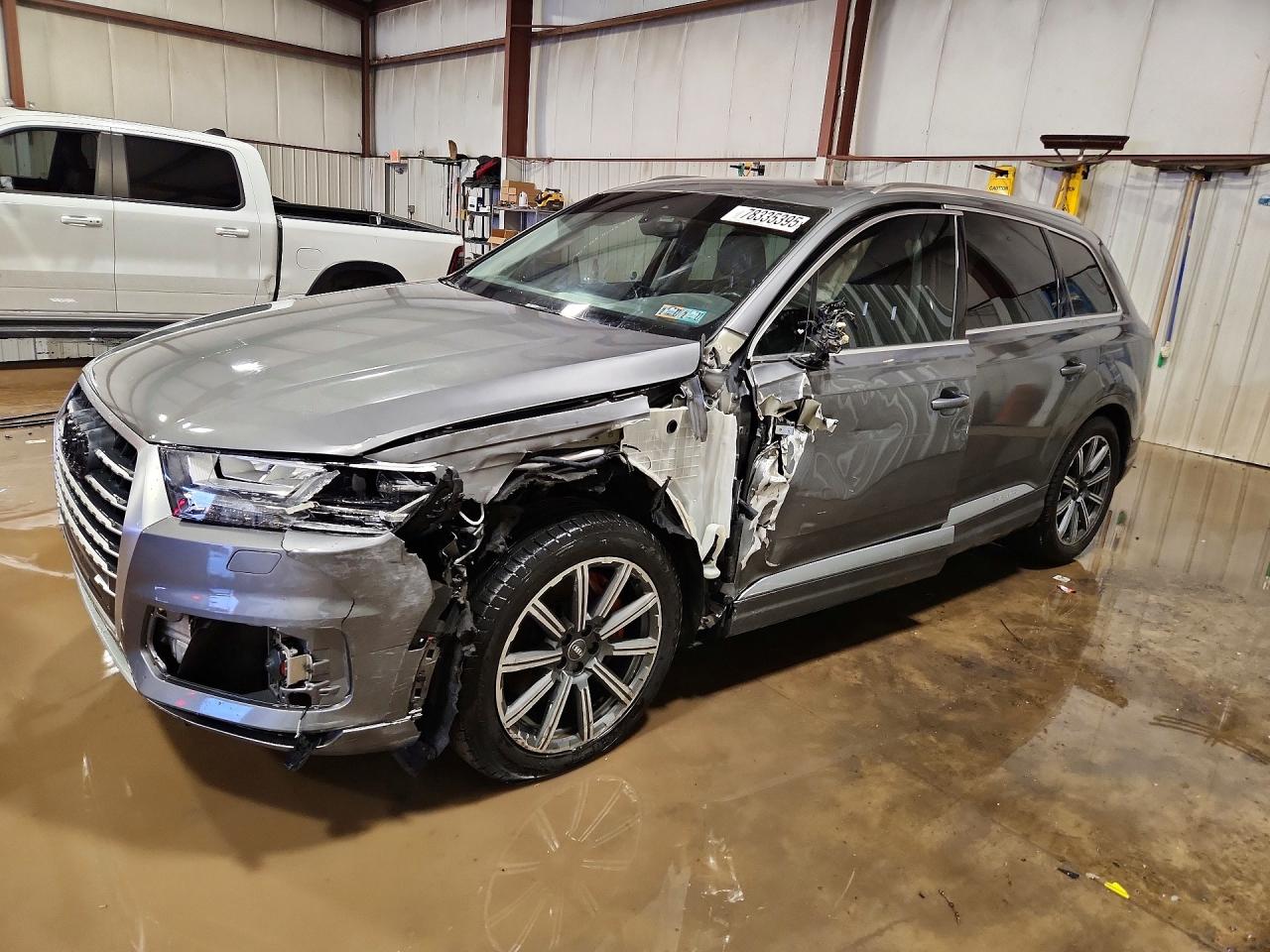AUDI Q7 2017