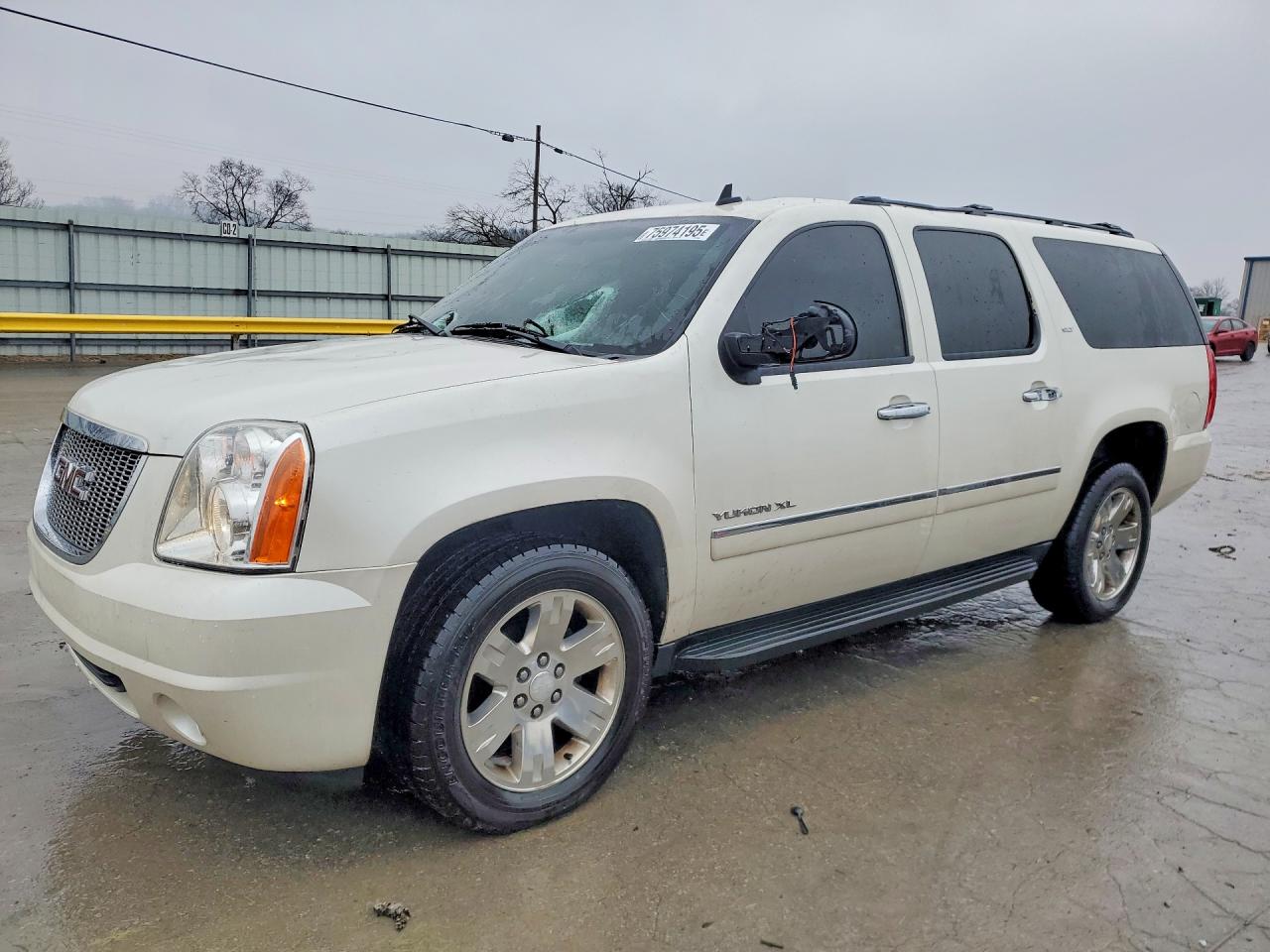 GMC YUKON XL 2011