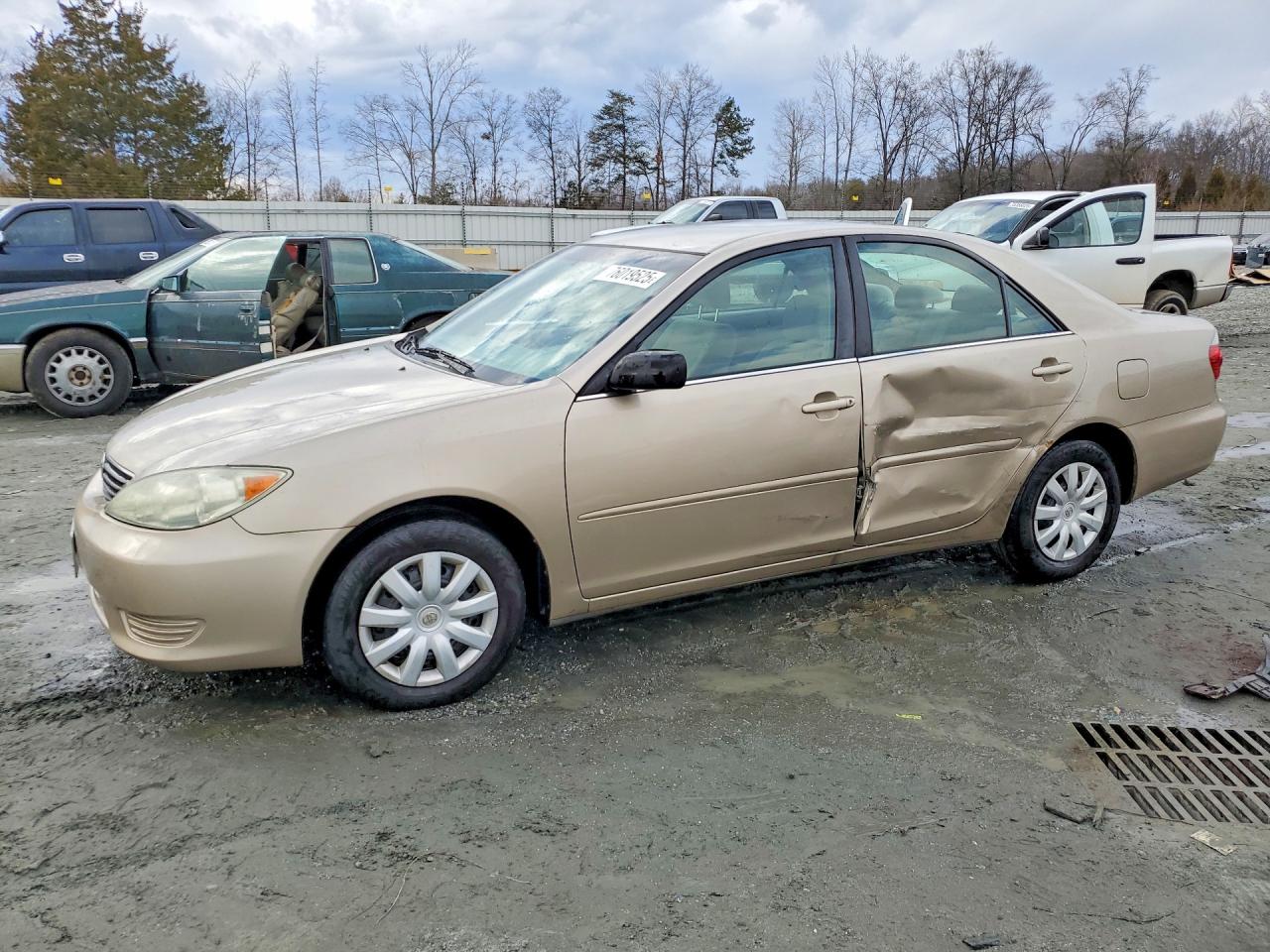 TOYOTA CAMRY 2005