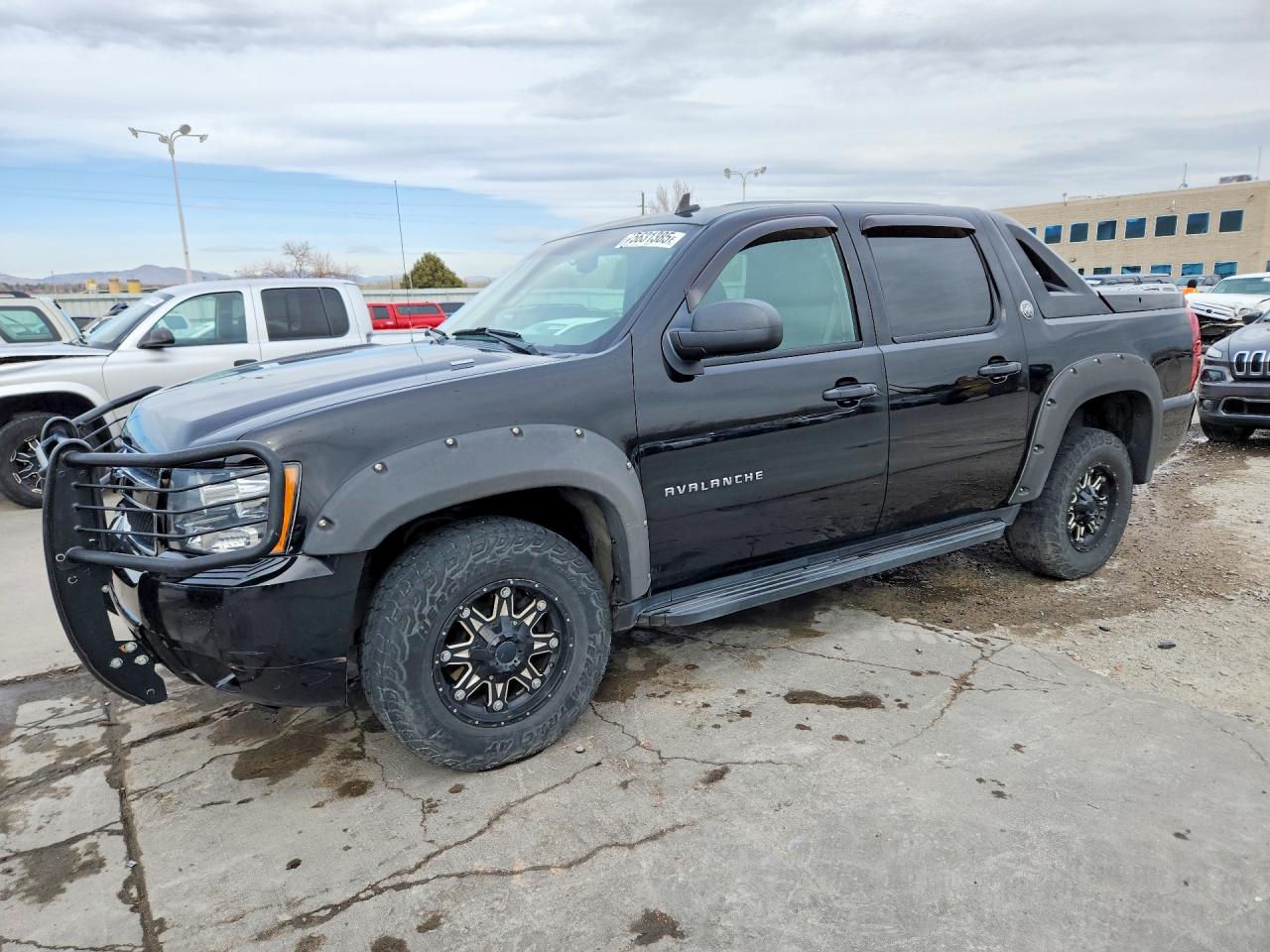 CHEVROLET AVALANCHE 2013