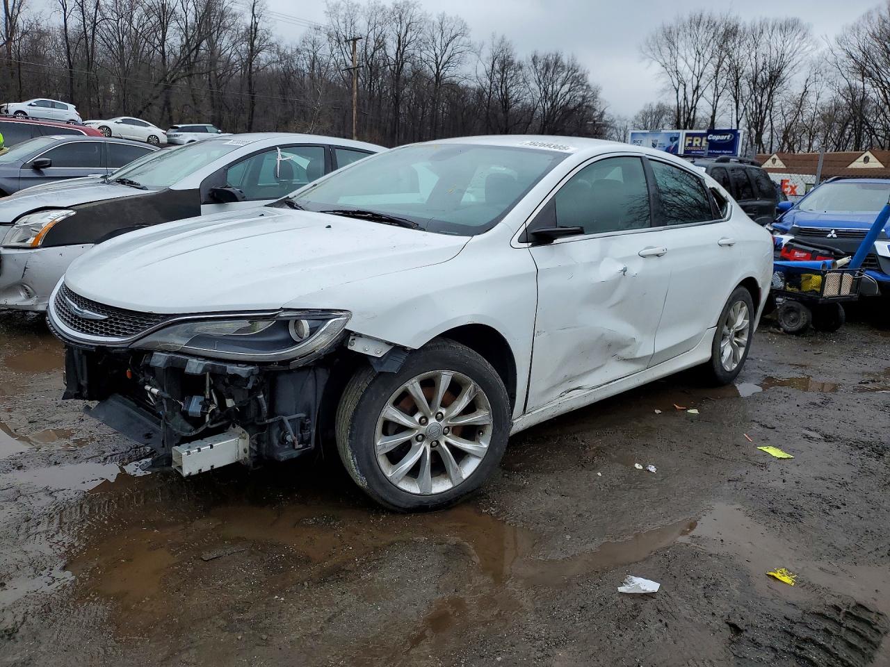 CHRYSLER 200 2015