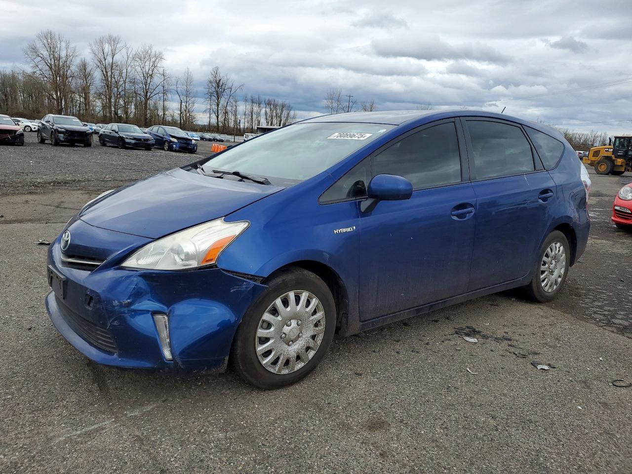 TOYOTA PRIUS V 2012
