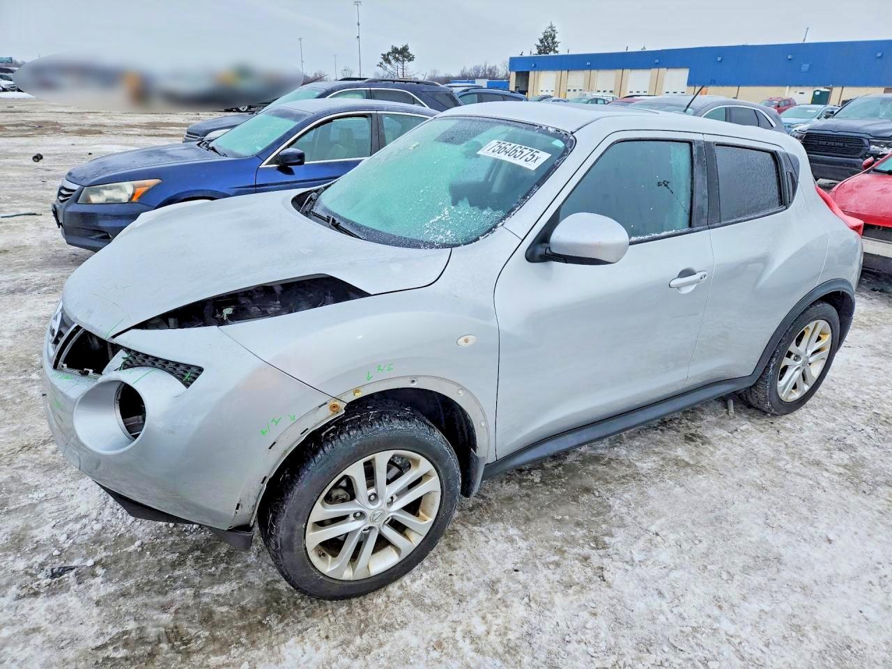 NISSAN JUKE 2013