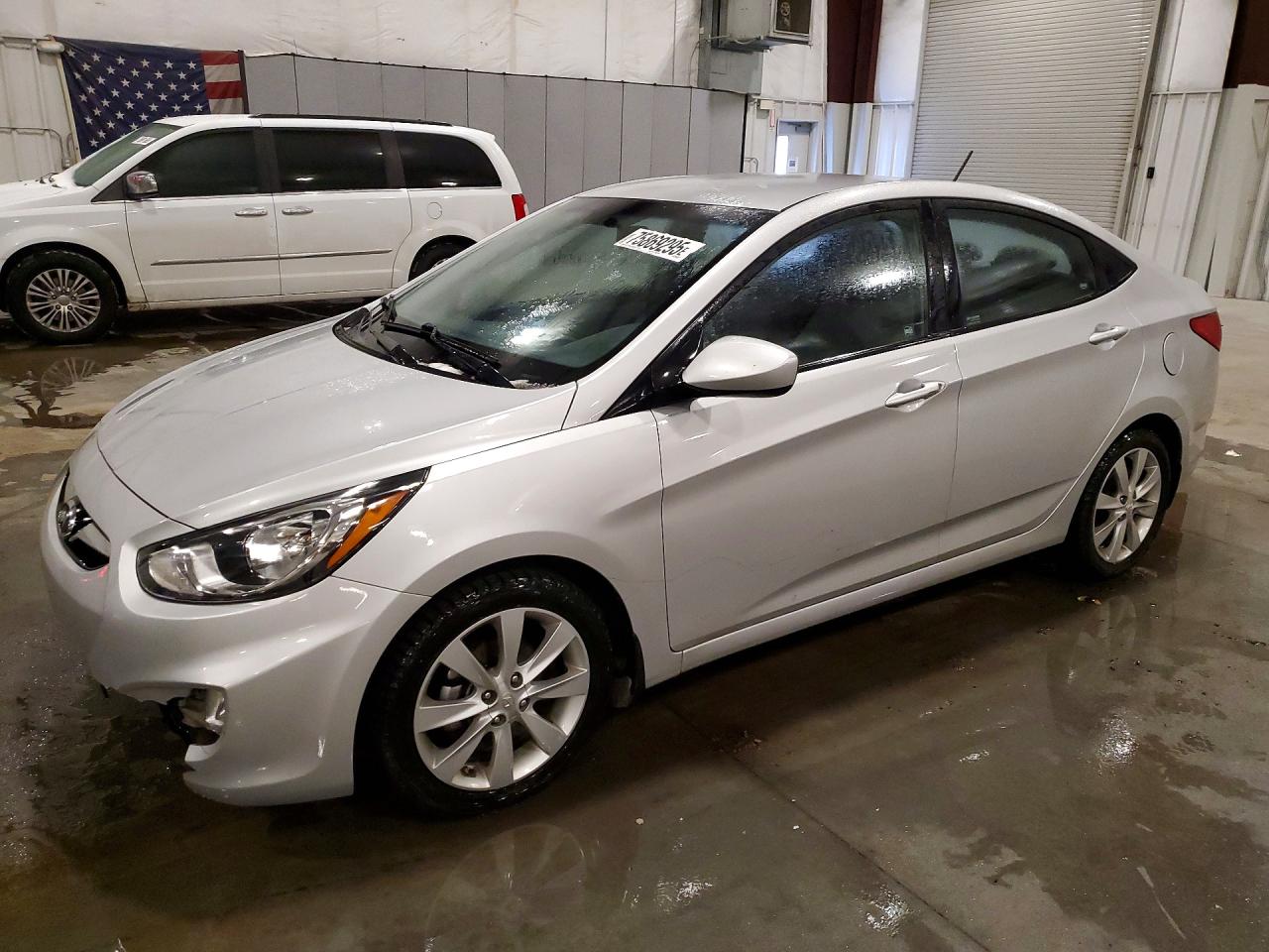 HYUNDAI ACCENT 2012