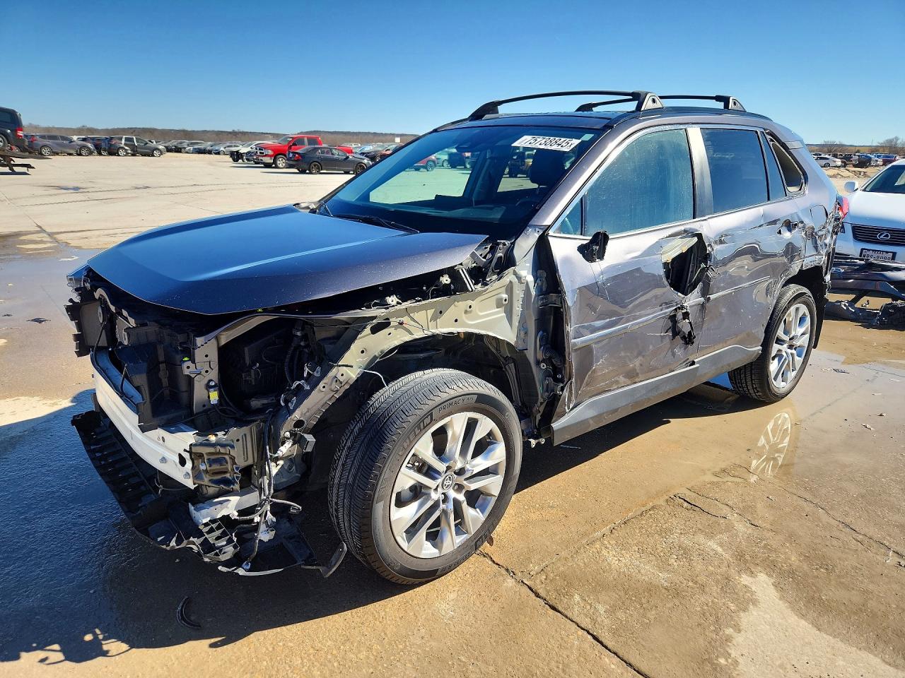 TOYOTA RAV4 2024