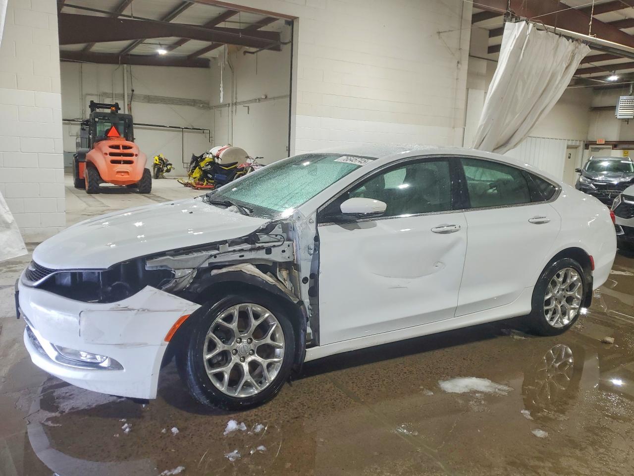 CHRYSLER 200 2015
