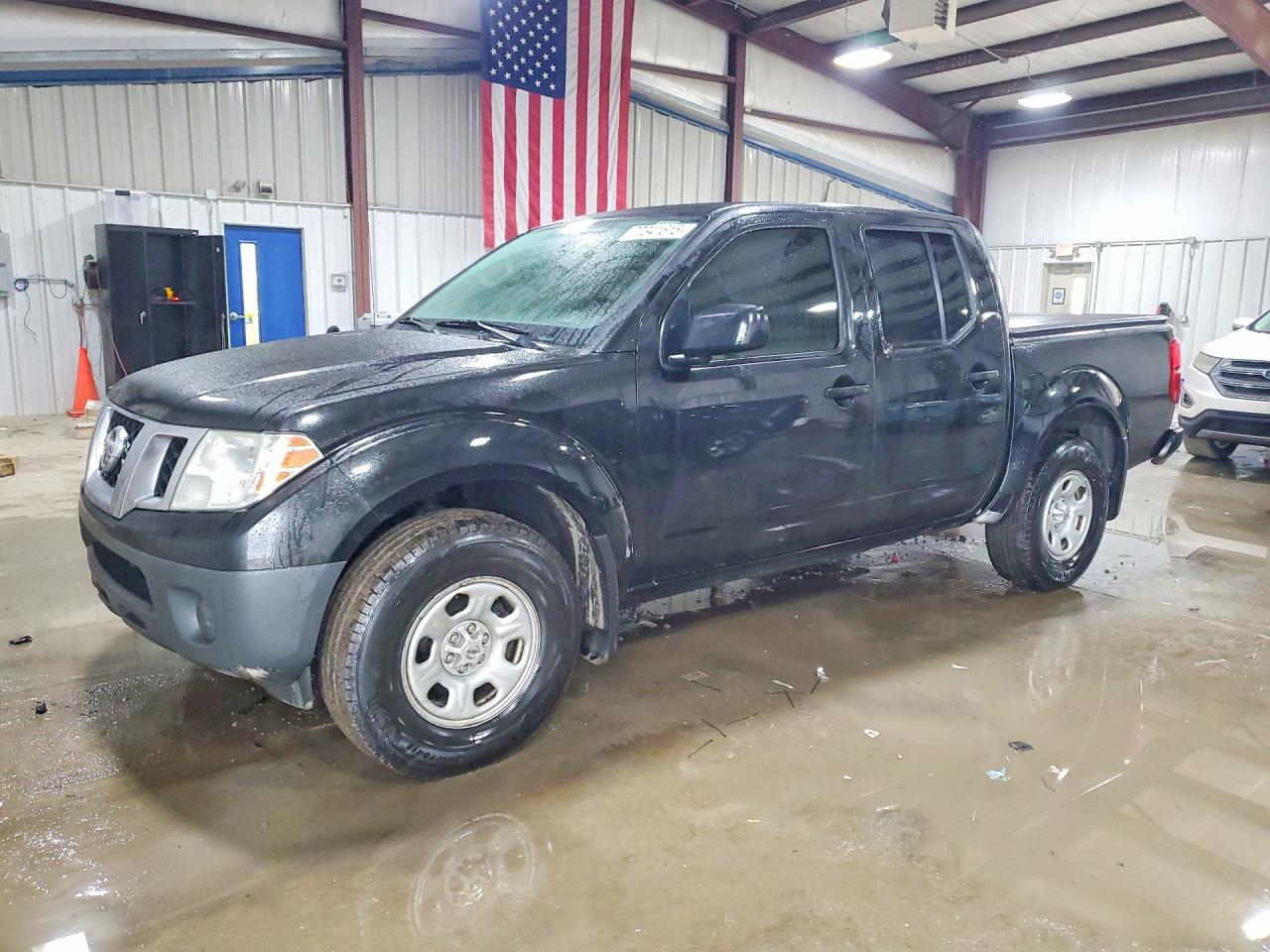NISSAN FRONTIER 2017