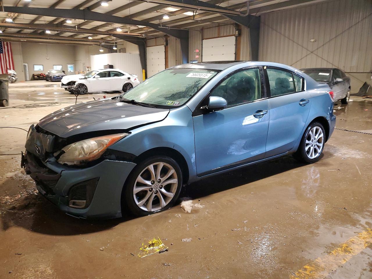 MAZDA 3 2011