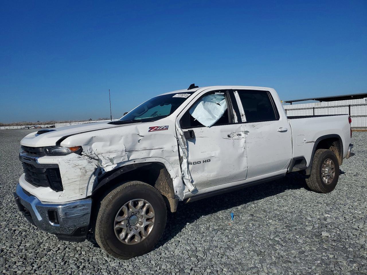 CHEVROLET SILVERADO 2024