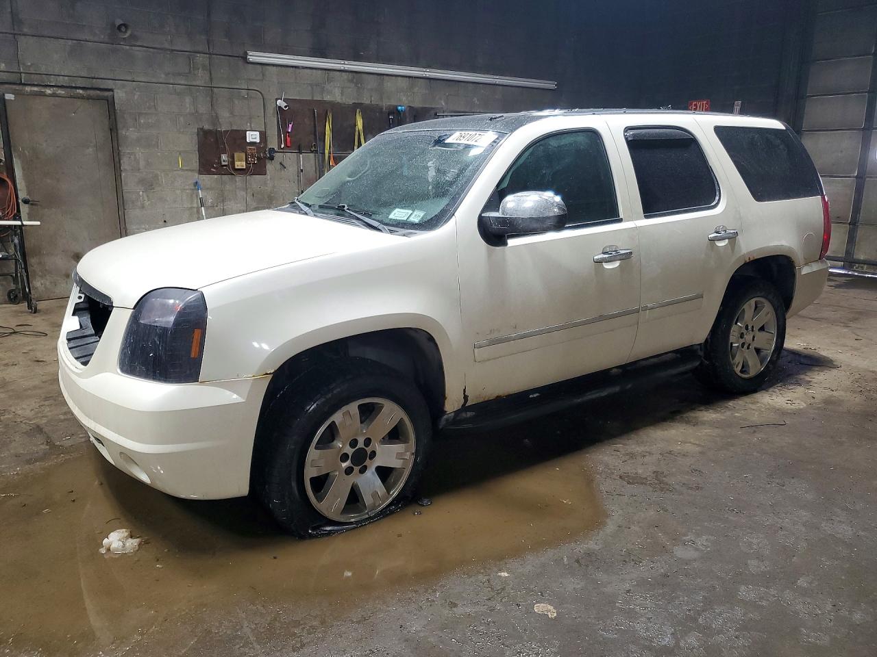 GMC YUKON 2011