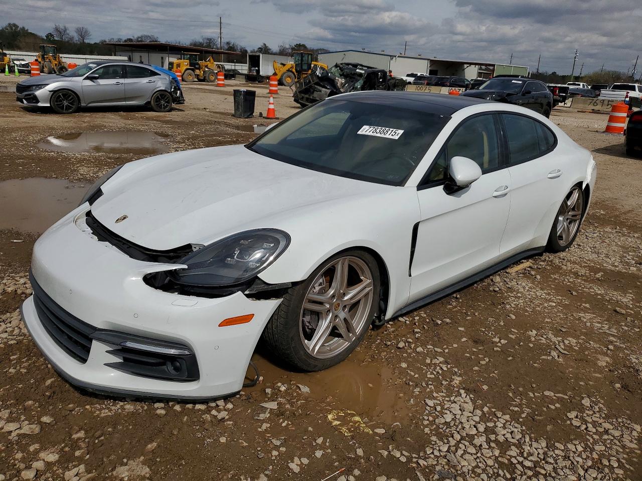 PORSCHE PANAMERA 4 2018