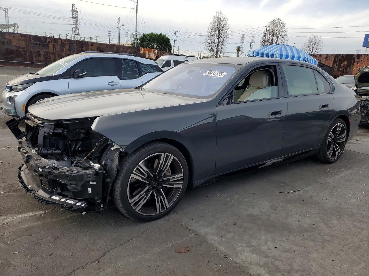 BMW 760 2024