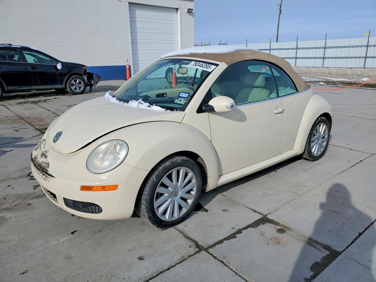 VOLKSWAGEN NEW BEETLE 2008