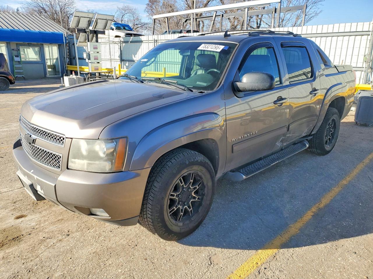 CHEVROLET AVALANCHE 2011