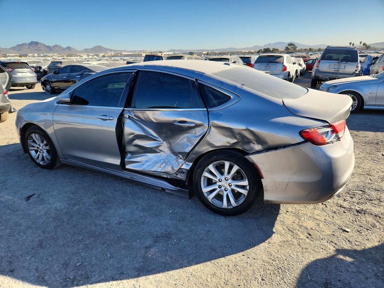 CHRYSLER 200 2015