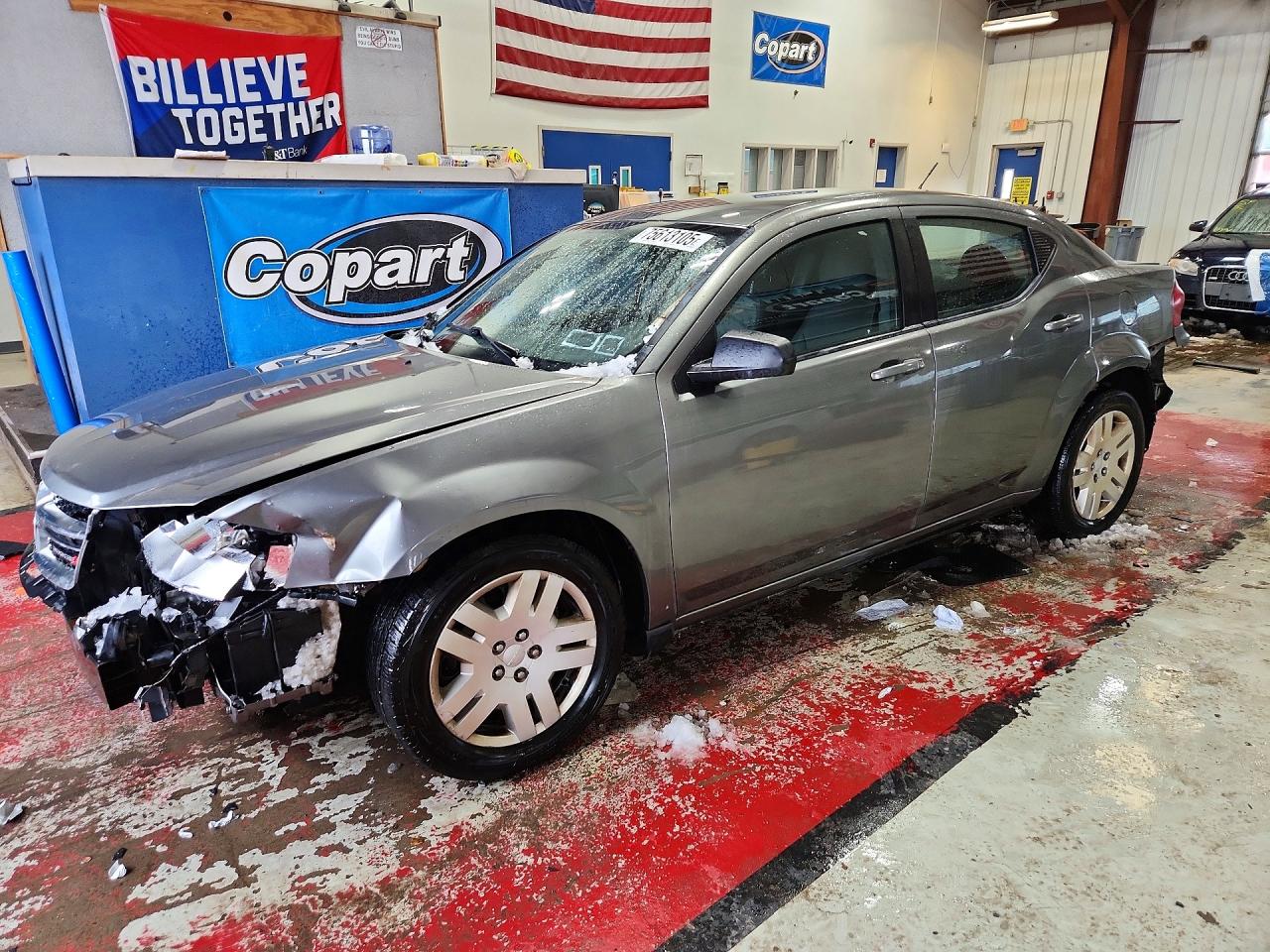 DODGE AVENGER 2013