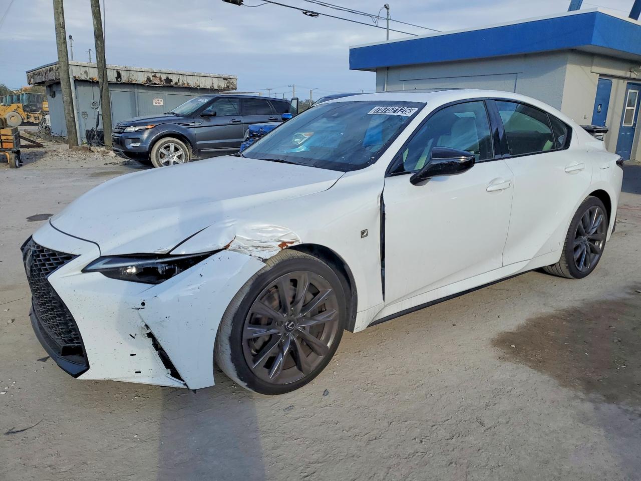 LEXUS IS 2025