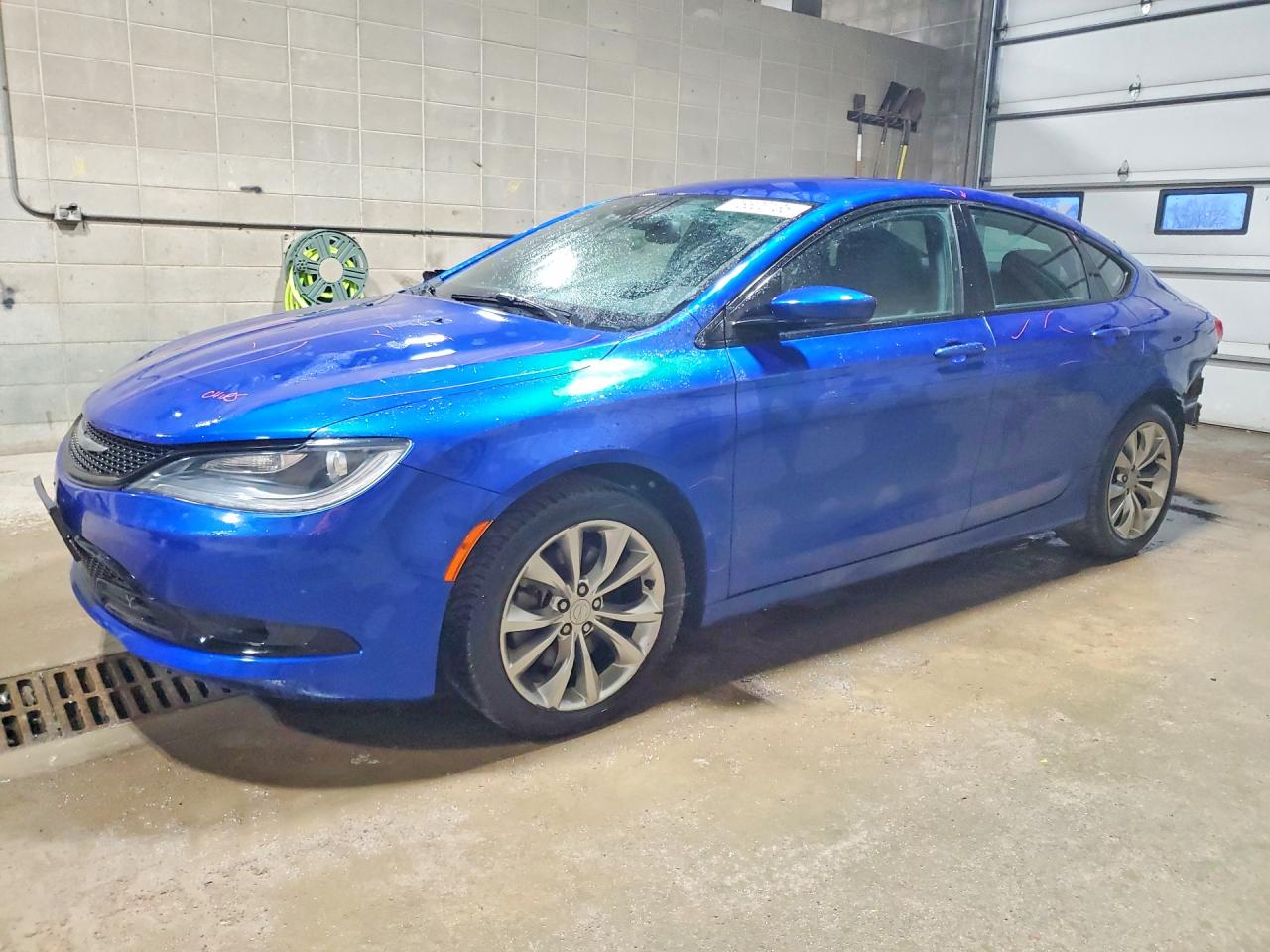 CHRYSLER 200 2015