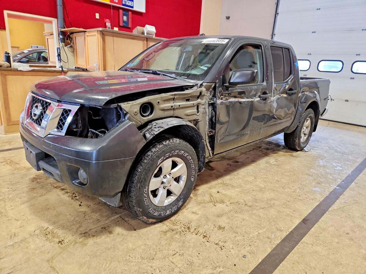 NISSAN FRONTIER 2012