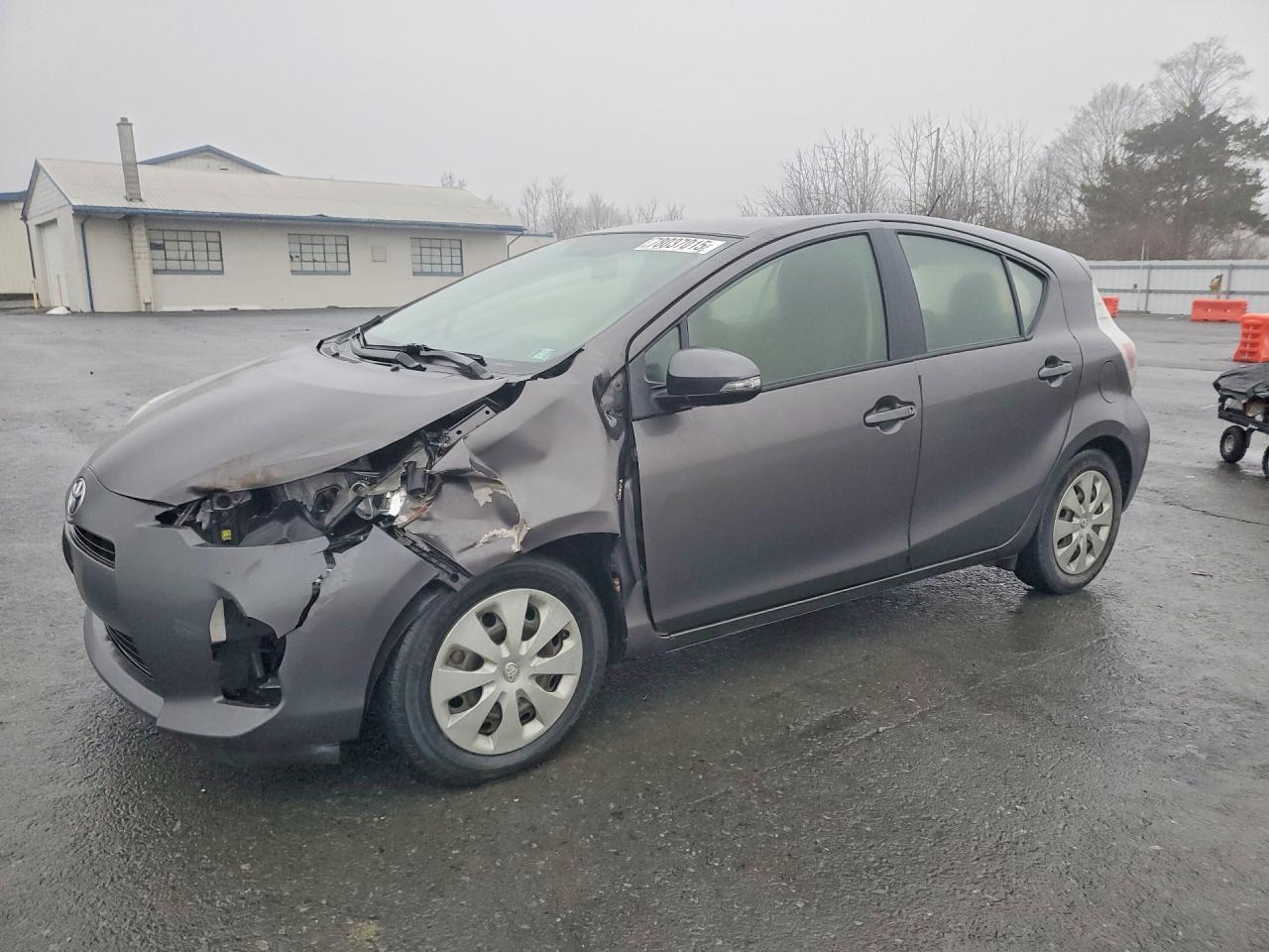TOYOTA PRIUS C 2014