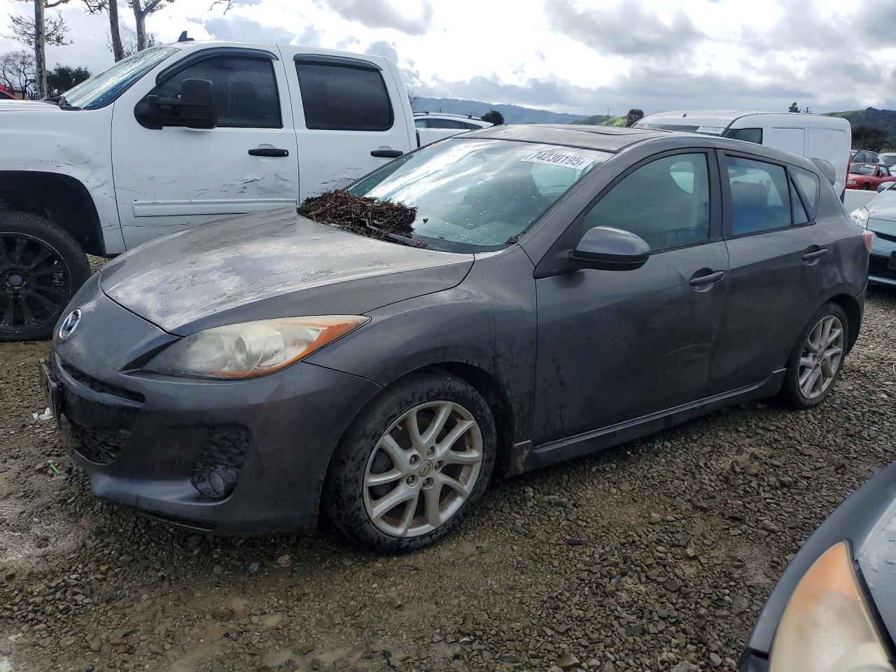 MAZDA 3 2012