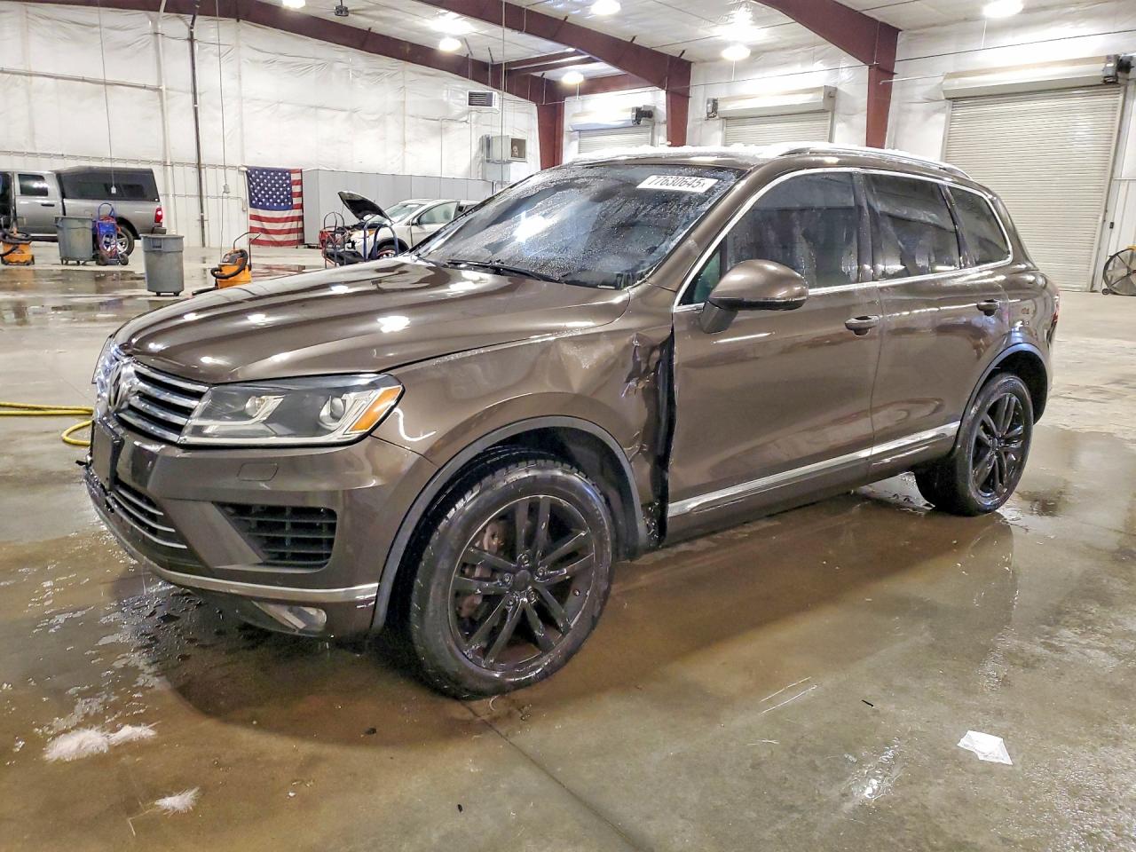 VOLKSWAGEN TOUAREG 2015