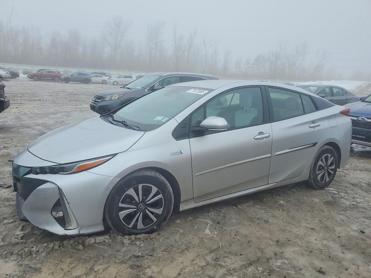 TOYOTA PRIUS PRIME 2017