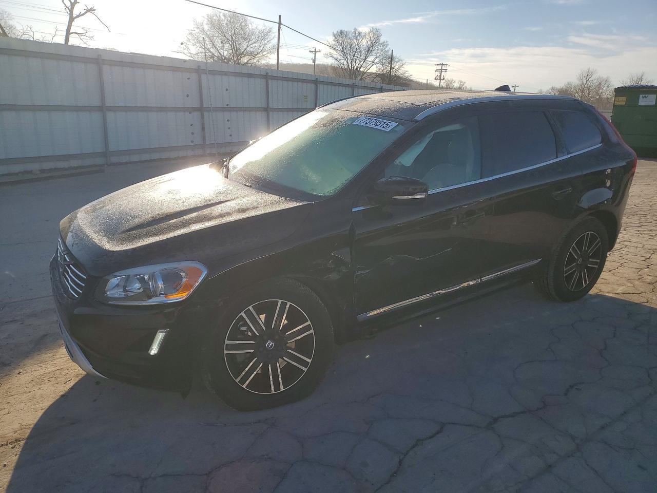 VOLVO XC60 2017
