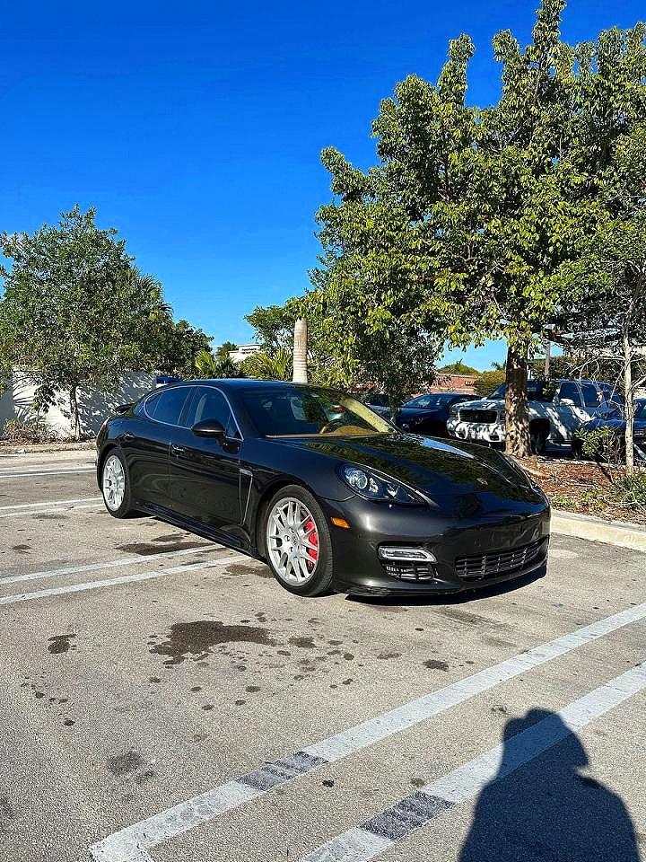 PORSCHE PANAMERA 2011