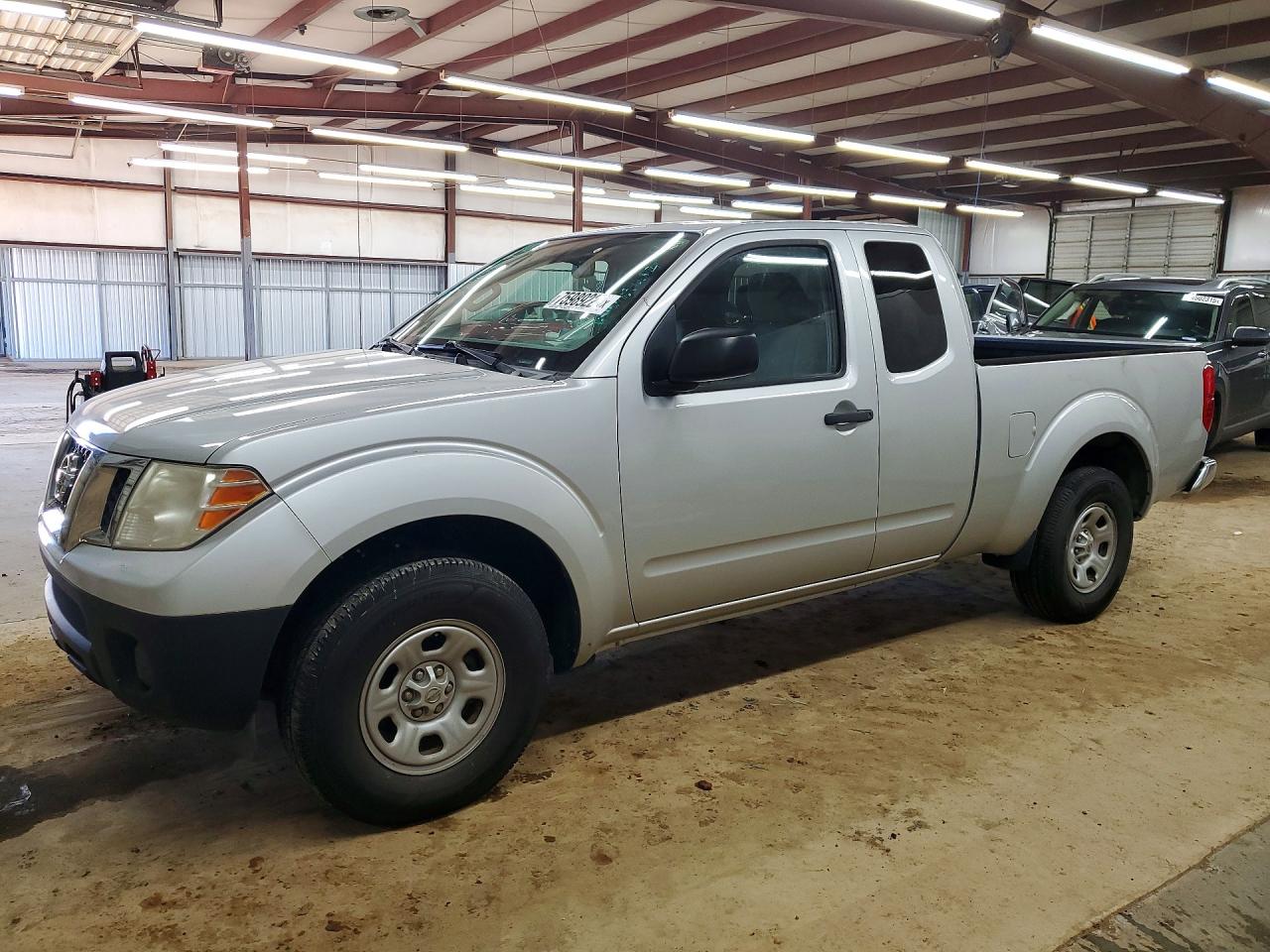 NISSAN FRONTIER 2013