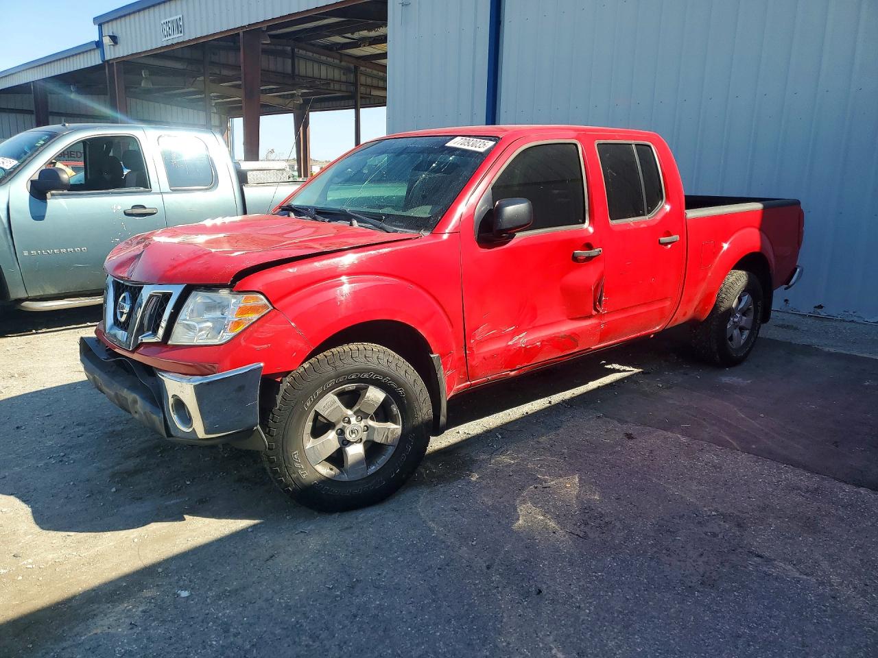 NISSAN FRONTIER 2011