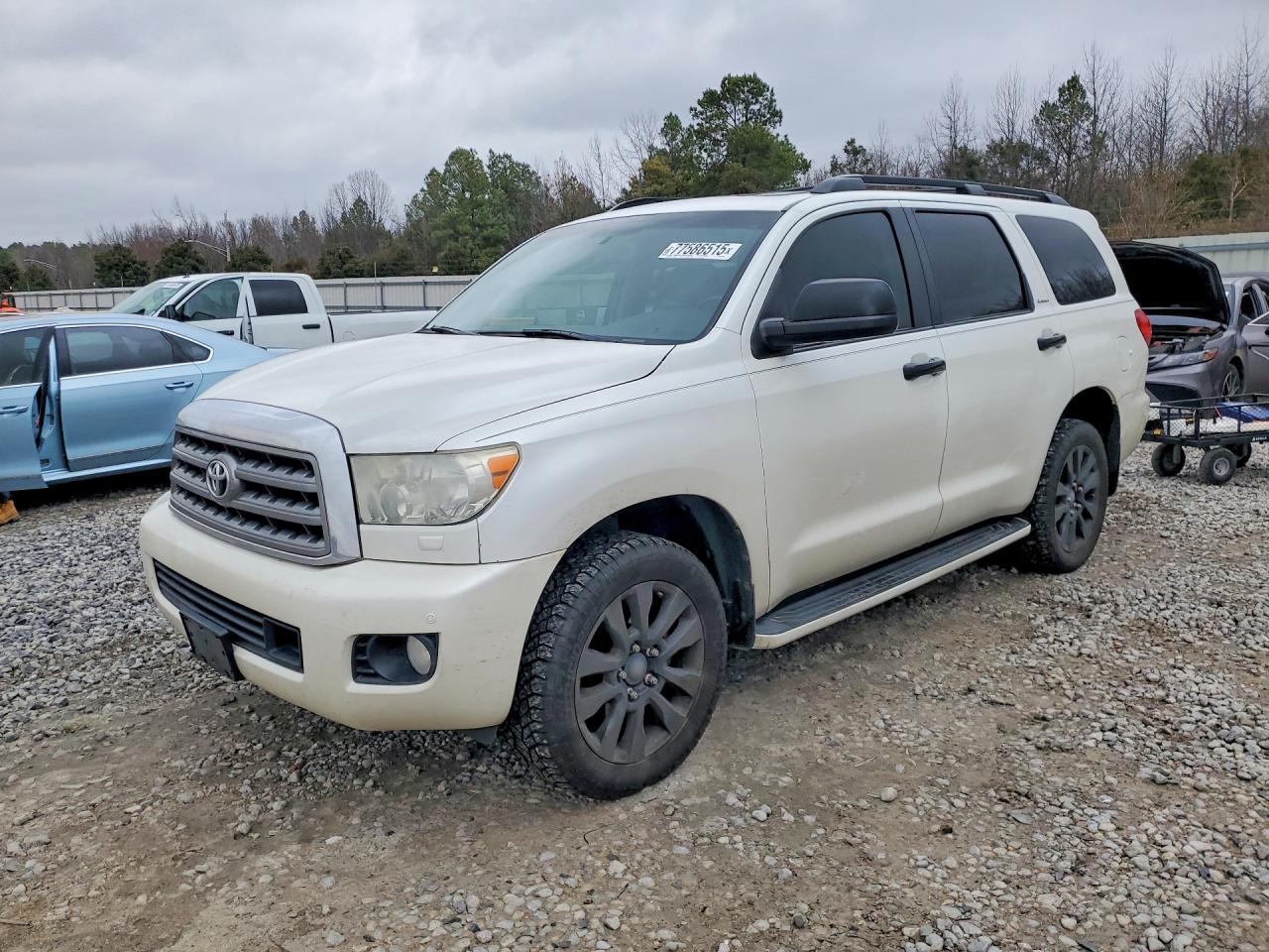 TOYOTA SEQUOIA 2013