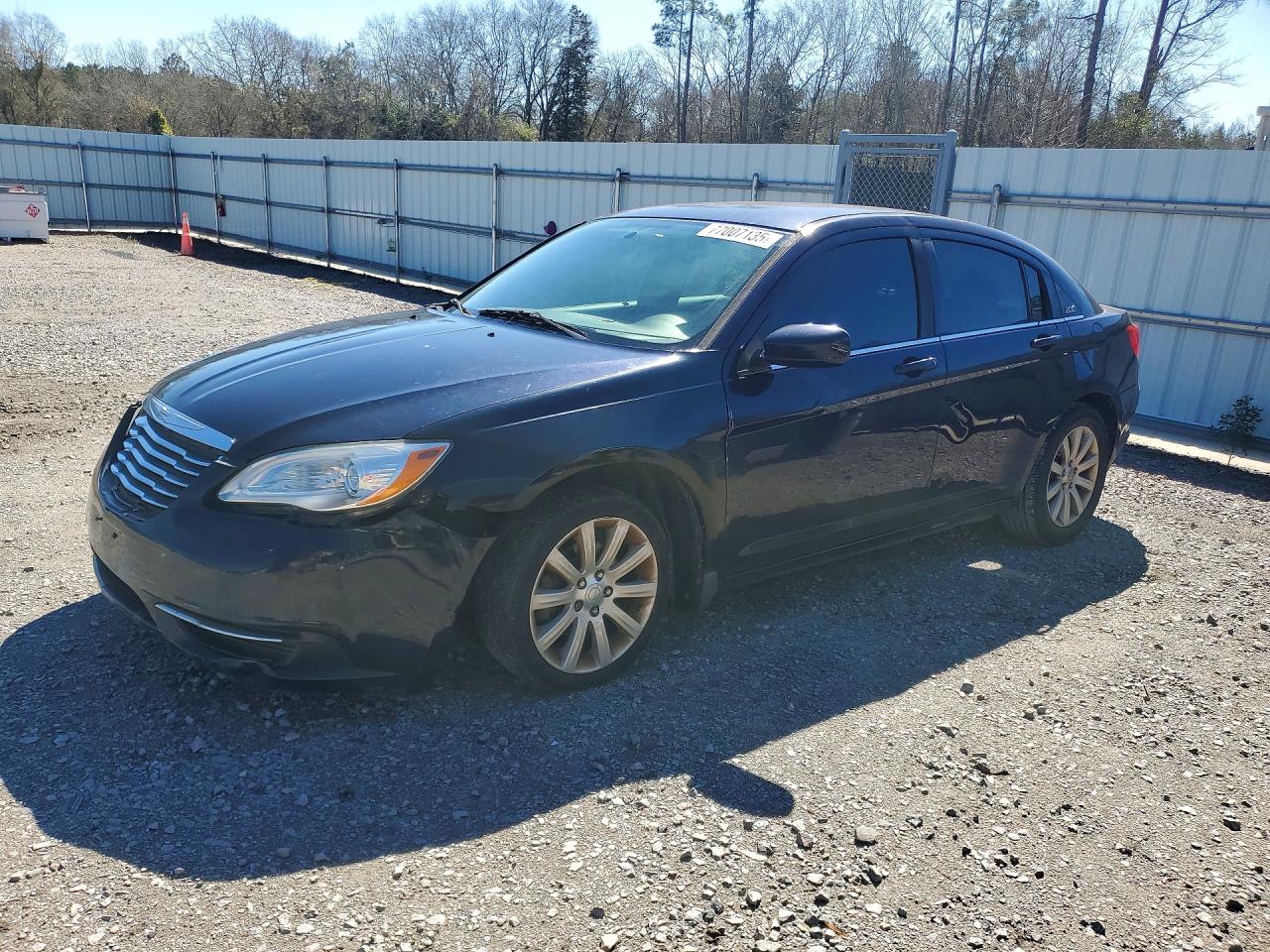 CHRYSLER 200 2011