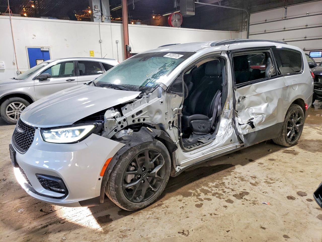 CHRYSLER PACIFICA 2024