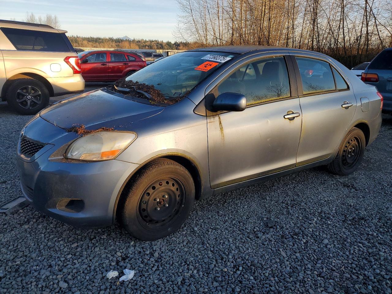 TOYOTA YARIS 2012