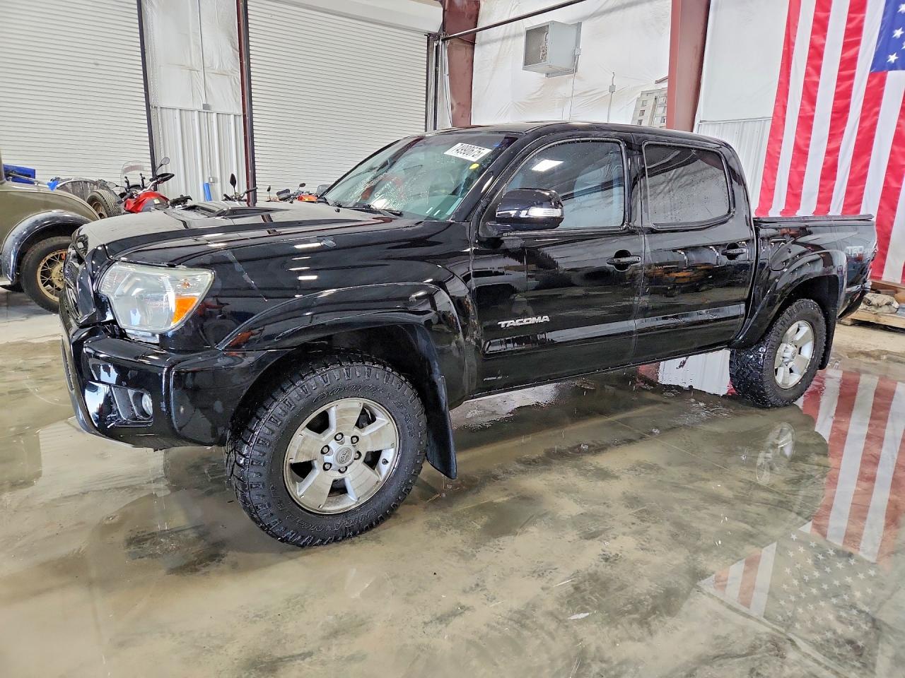 TOYOTA TACOMA 2015