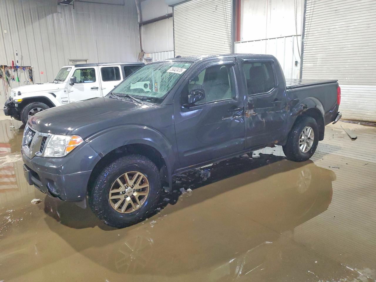 NISSAN FRONTIER 2015