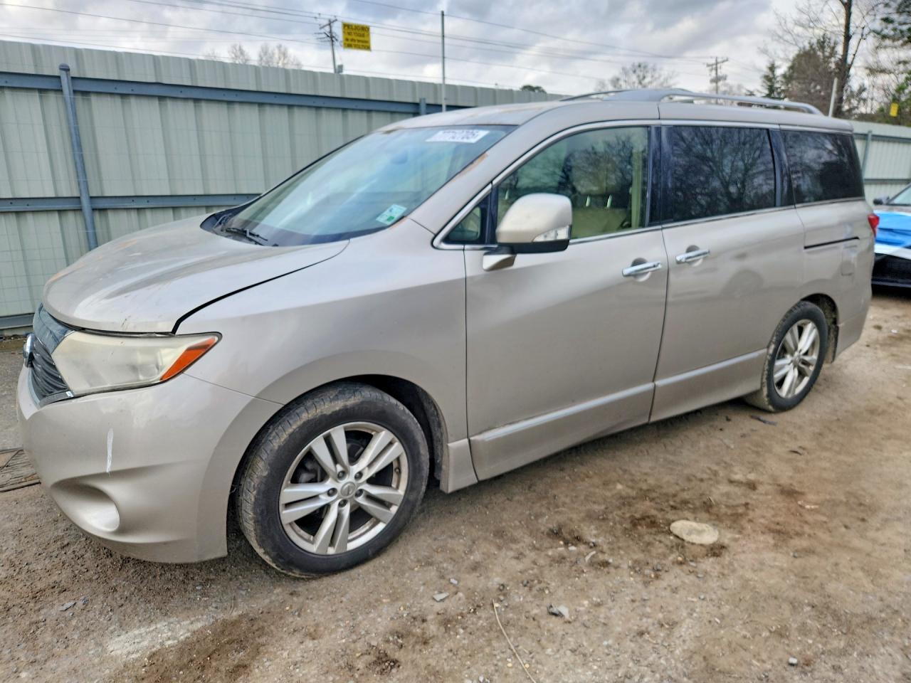 NISSAN QUEST 2012