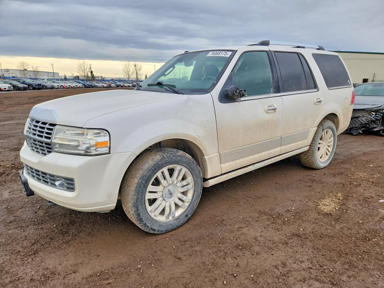 LINCOLN NAVIGATOR 2011