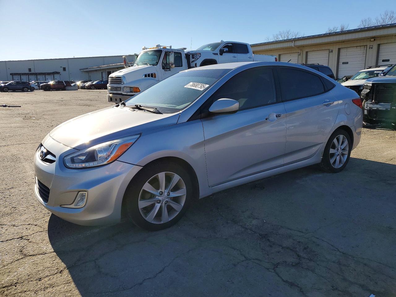 HYUNDAI ACCENT 2014