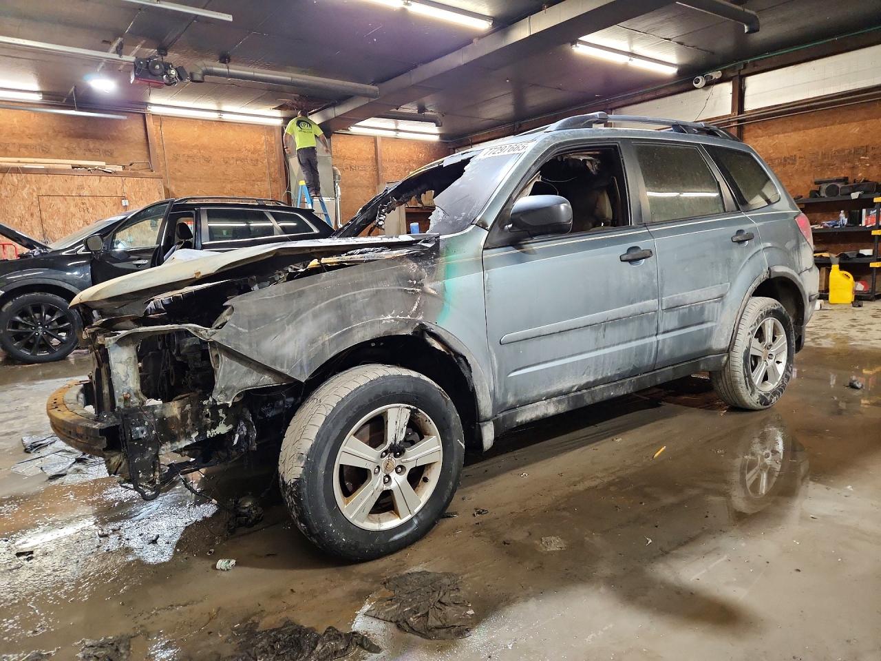 SUBARU FORESTER 2011
