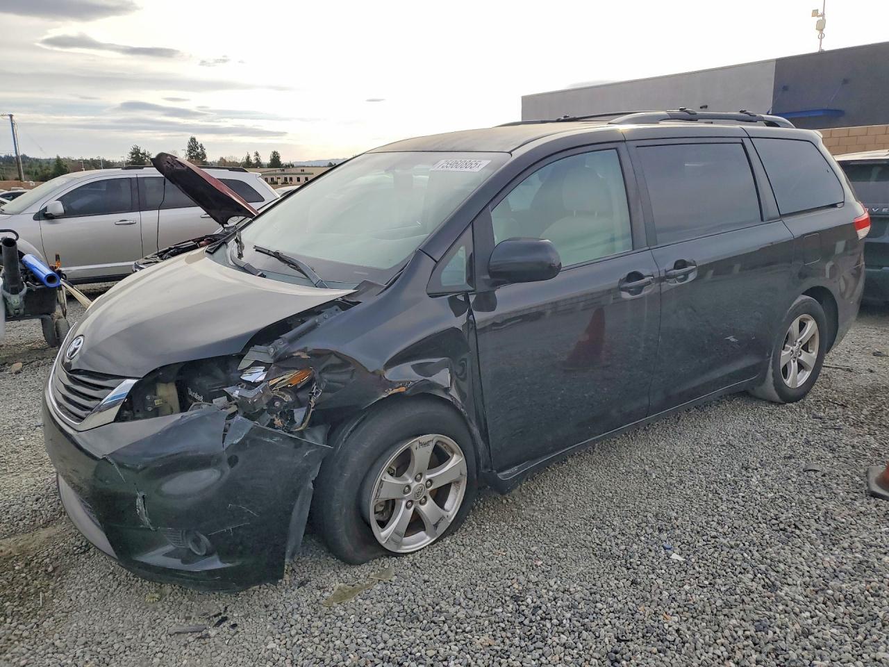 TOYOTA SIENNA 2013
